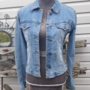J M DENIM💙"THE BEST BLUE JEANS" Light Blue Jean Jacket-Fitted Casual Style Sz 8